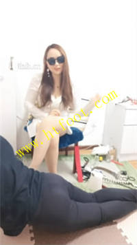 m3ji3cwuwxs.jpg