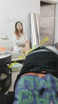 m4ombfrkpde.jpg