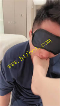 u04u5x1jq2f.jpg