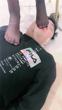 huc4cfyhze3.jpg
