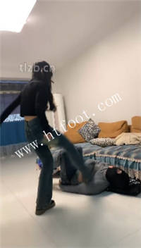 4liluopufcv.jpg