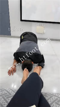 knqo3xkoyj3.jpg