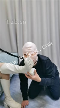 4e33bgxerht.jpg