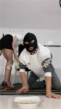 ukmhojqawzl.jpg