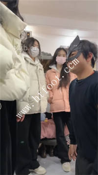 ef0vgwplu0s.jpg