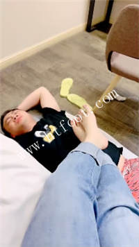 zc10j5a1cpy.jpg