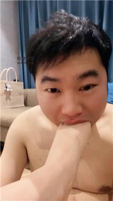 zojq3yahce1.jpg