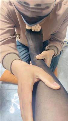 251kpgglil0.jpg