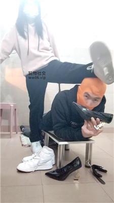 1wjhfcf2ni5.jpg