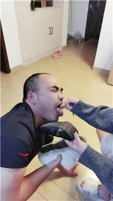 1zwe4lousd3.jpg