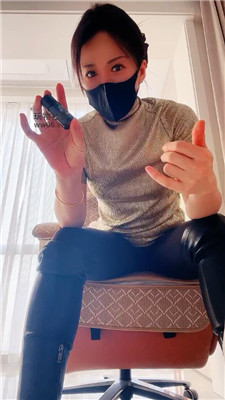 fxahirx2nf5.jpg