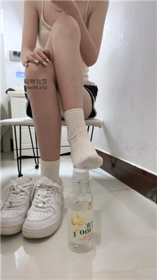 54icey0g5w2.jpg
