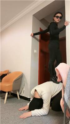 voujgikw0zh.jpg