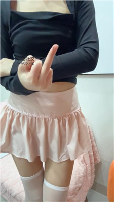 qq50sg32xd0.jpg