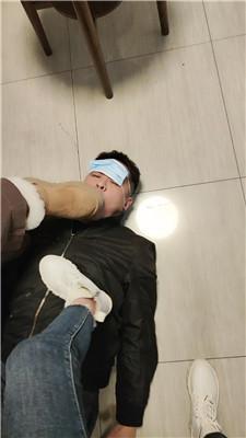 c4rs1krdhmk.jpg