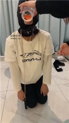 nqdmhs32sbs.jpg