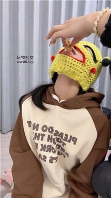 kauwgq5dm2m.jpg