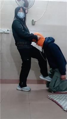 znxus4jpumb.jpg