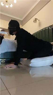 j3uyj444vvx.jpg