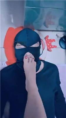 h2ckwcub4is.jpg