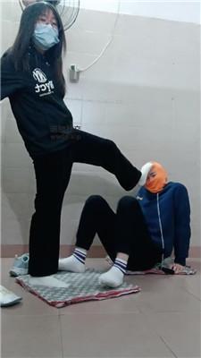 tiei5zbzrb3.jpg