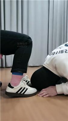 nigozkfq1f5.jpg