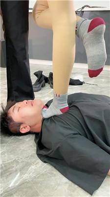 rz40iiffjn3.jpg