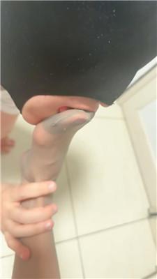 wajdd141q3z.jpg
