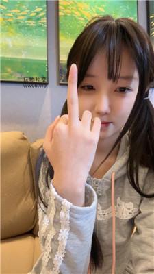 wkkub4lqis5.jpg