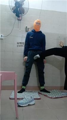 1xpvk0me2o0.jpg