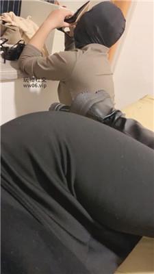 43qojzcxtyb.jpg