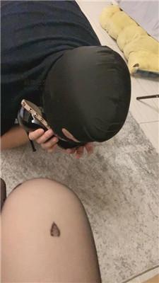 g24ac42e0bl.jpg