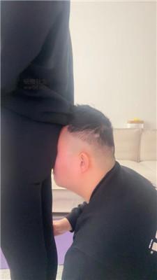 gux223mgsn0.jpg