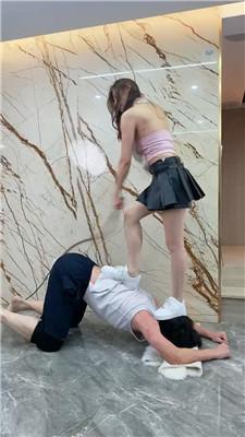 foameccrwzd.jpg