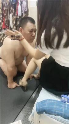uuayeoma1r0.jpg