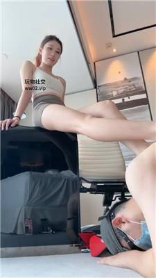 dm2t40nvfjf.jpg