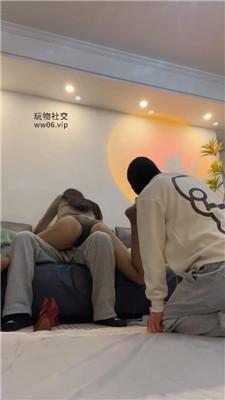 r4yeonhxkpe.jpg