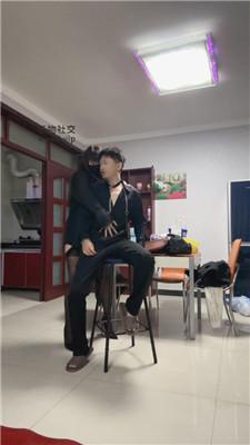 tyvamcwo3si.jpg