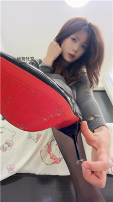 iu1afypdy4j.jpg