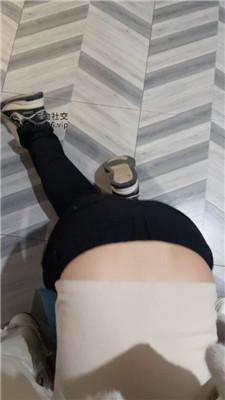 uvmg00xpril.jpg