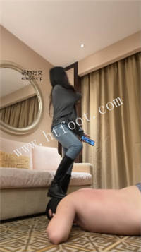 173209y4jz1tktl3tt6utt.jpg