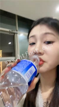 130439lf6xoyvvfqte4pce.jpg