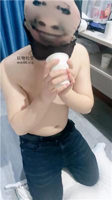 1ujwfmgmhm1.jpg