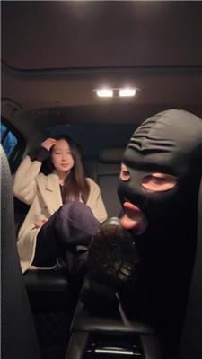 iu3qvgq4uwj.jpg