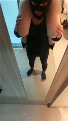 10e0elzgip2.jpg