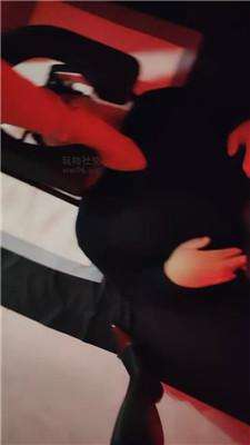 vfxuo3v1qha.jpg