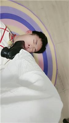 daw5saxz0zk.jpg
