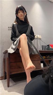 nb4d0e4cm1i.jpg