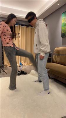 2xhjrqesf2l.jpg