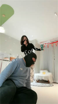 012513yev61m4g496bgm4b.jpg